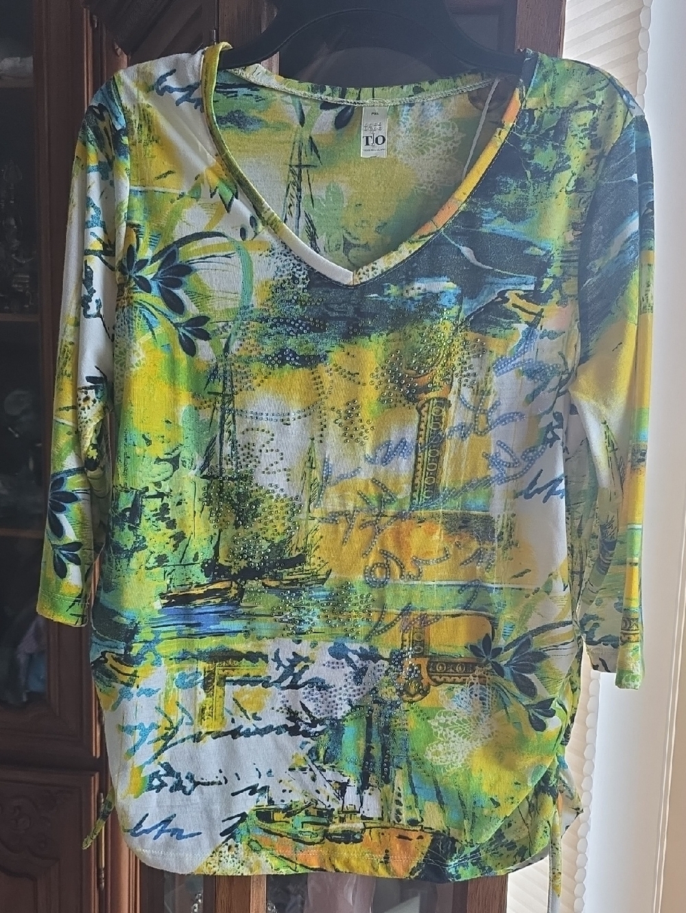 V-Neck Long Sleeve Abstract Print Top - Yellow Green